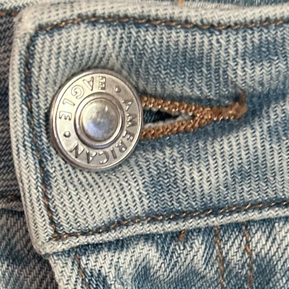 American Eagle Size 18 Short Mom Jeans - Strigid, Comfortable Denim, High Rise - Picture 10 of 10